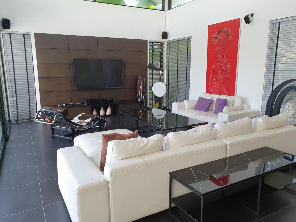 Living hall at Eden Villa in Bang Tao Beach, Phuket