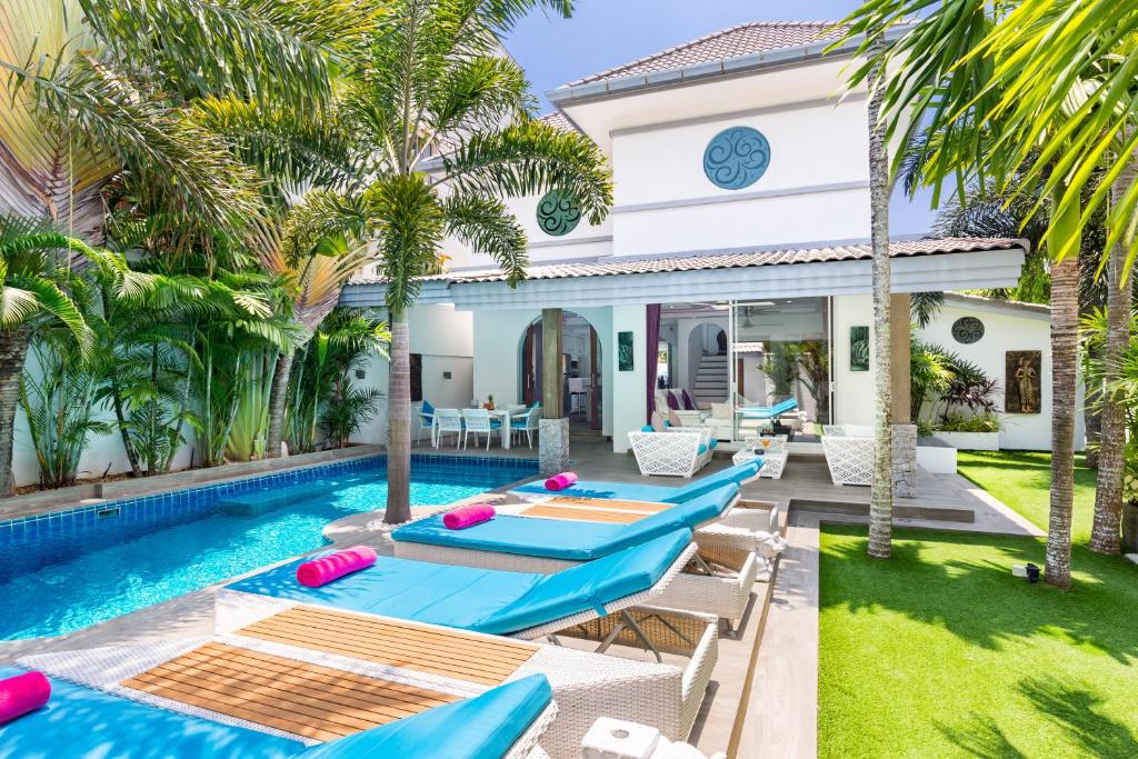 3BHK at Villa Tropicale